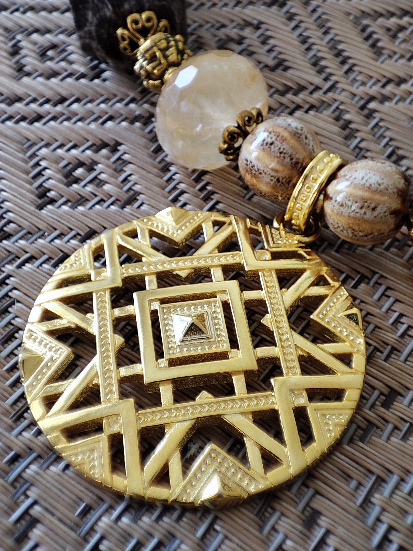 Choker Necklace with Golden Quartz, Dream Lace Agate, Chrysanthemum Stone, and 925 Sterling Silver Gold-Plated Pendant - Statement Boho